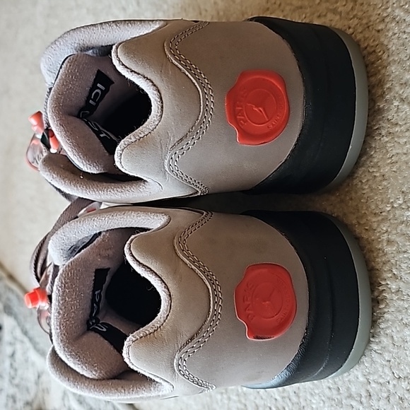 Paris Saint-Germain x Air Jordan 5 Retro Low ‘Paname’ - Picture 5 of 8